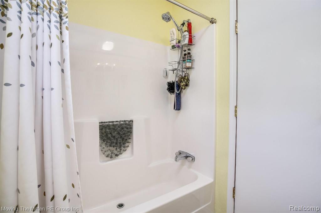 12221 James Road Carleton, MI 48117 - Photo 32 of 73
