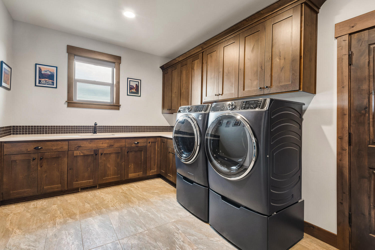 16256 South W Brasada Ranch Road Powell Butte, OR 97753 - Photo 19 of 39 Utility Room