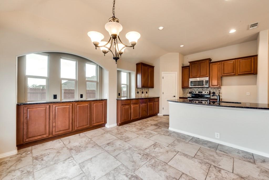 5422 Leander Way Midlothian, TX 76065 - Photo 3 of 20