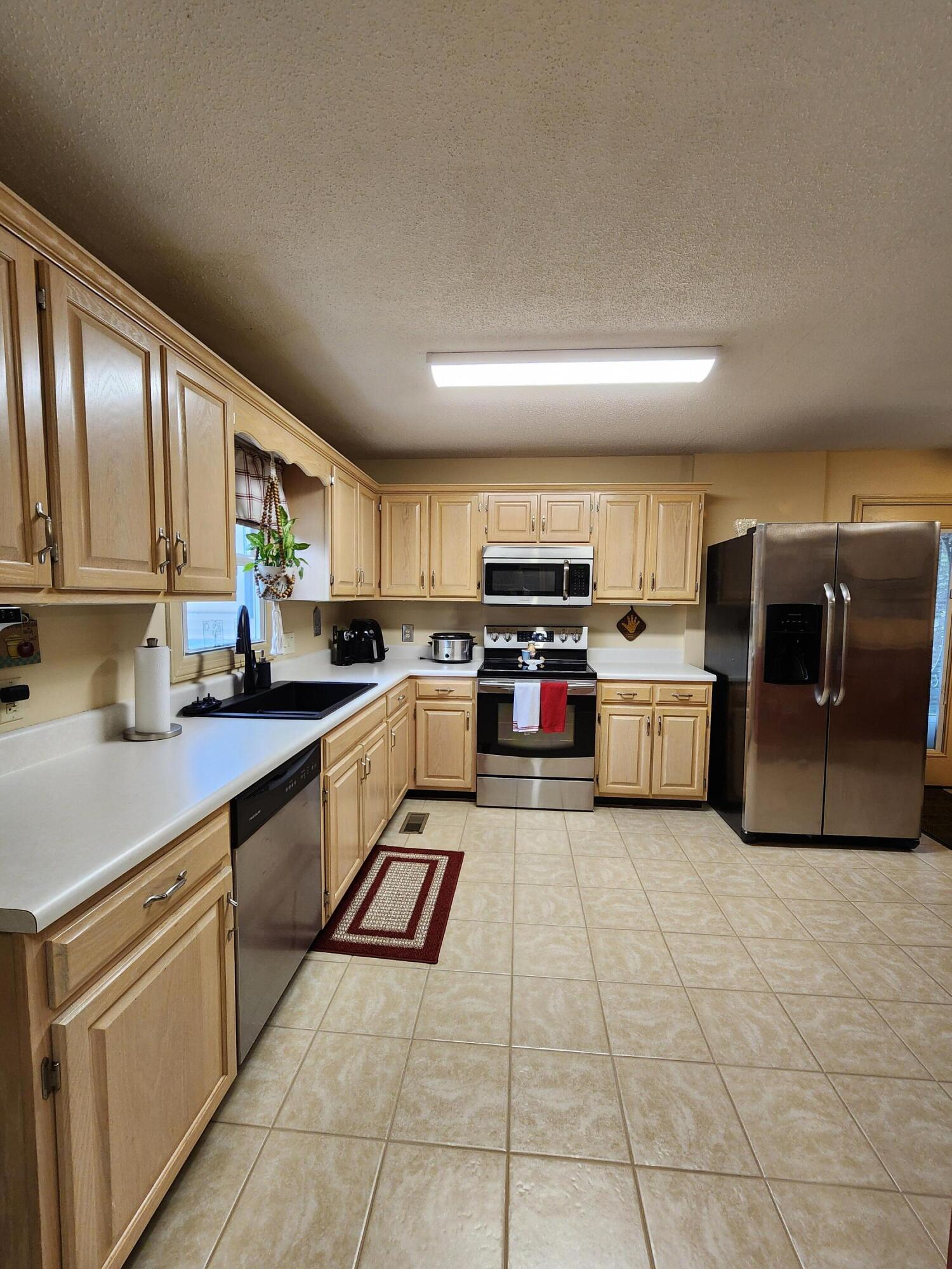 1512 Ely Road Hixson, TN 37343 - Photo 5 of 37 20260110_145251