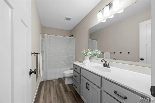 $515,000 | 132 Bell Boulevard, Wentzville, MO 63385