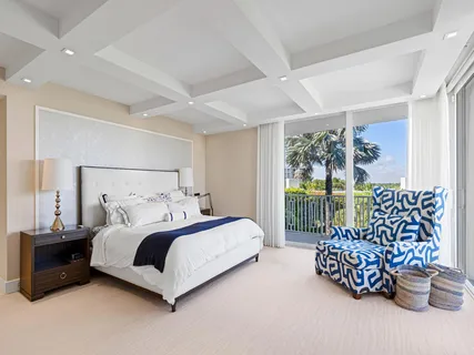 $3,150,000 | 2500 South Ocean Boulevard, Unit 3A3, Palm Beach, FL 33480