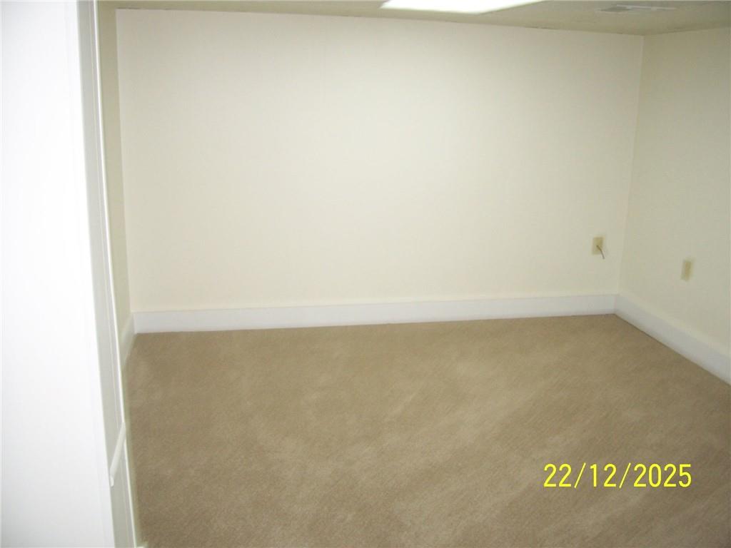 49 East 4th Avenue Latrobe, PA 15650 - Photo 11 of 18