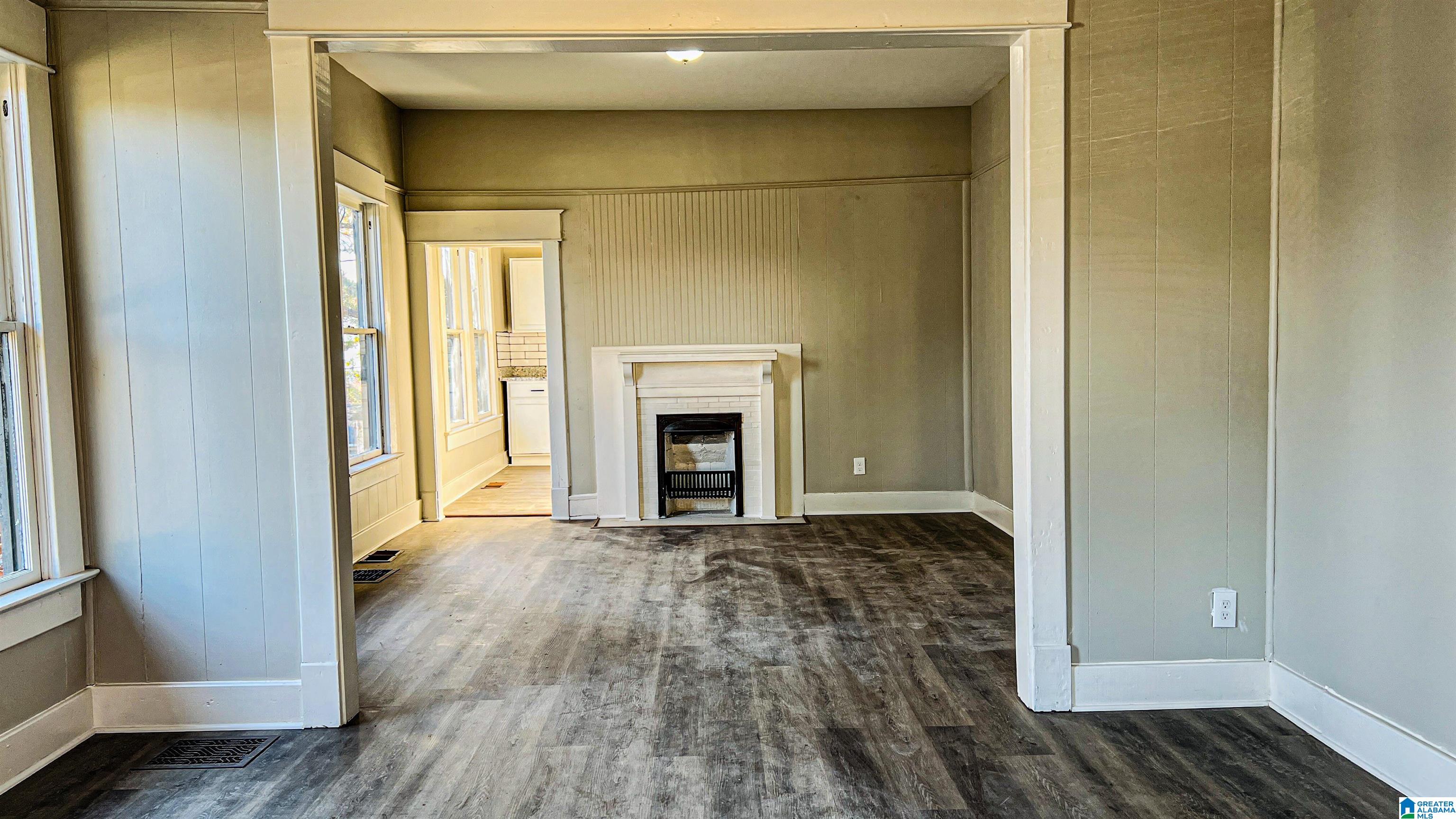 1805 30th Street Southwest Birmingham, AL 35208 - Photo 2 of 17
