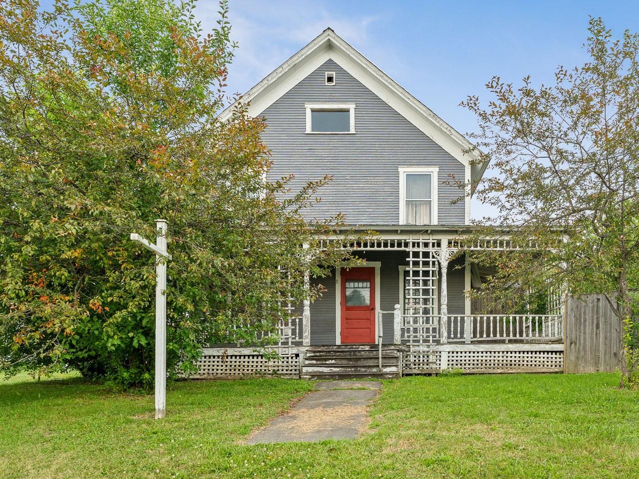 89 Court Street Middlebury, VT 05753 - Photo 2 of 56