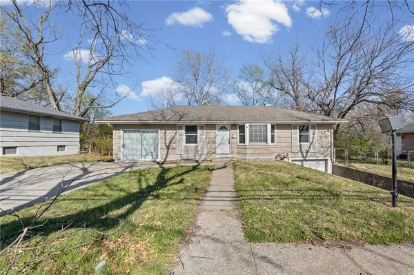 $175,000 | 10209 Hillcrest Road, Kansas City, MO 64134