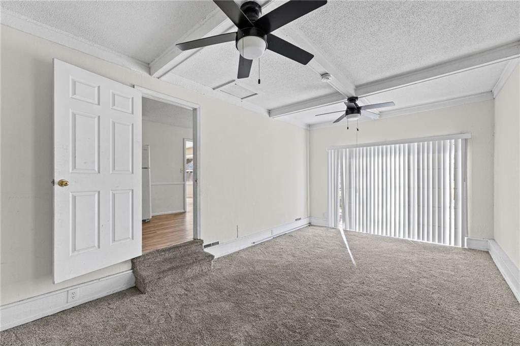 10209 Hillcrest Road Kansas City, MO 64134 - Photo 14 of 38