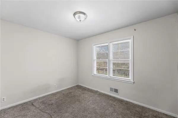 $175,000 | 10209 Hillcrest Road, Kansas City, MO 64134