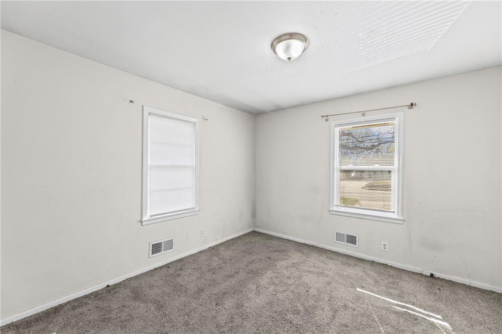 10209 Hillcrest Road Kansas City, MO 64134 - Photo 20 of 38