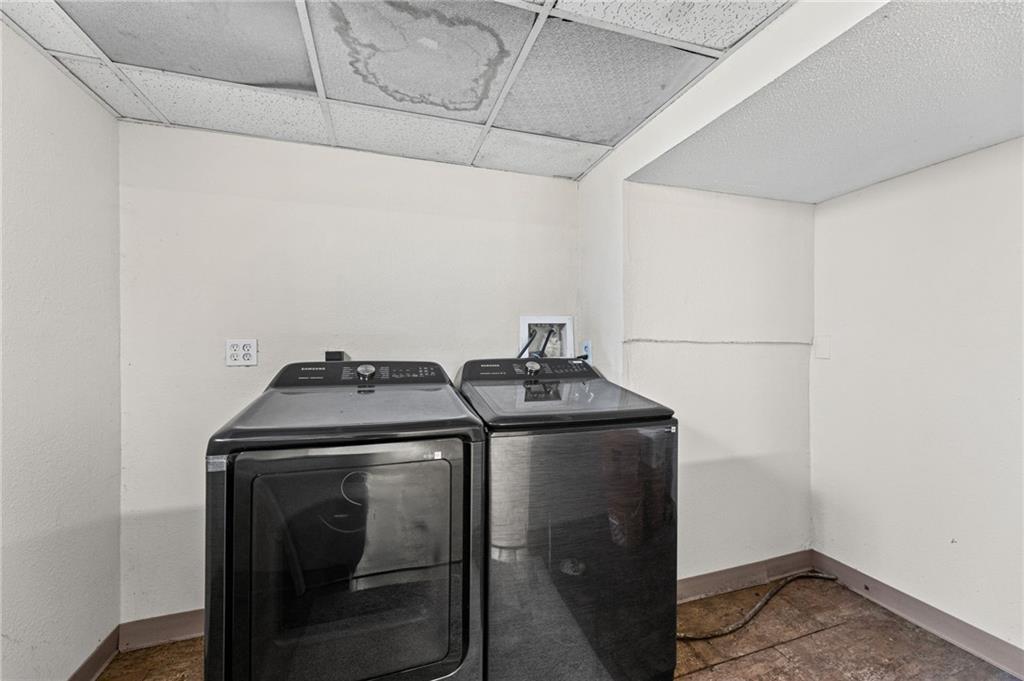 10209 Hillcrest Road Kansas City, MO 64134 - Photo 26 of 38