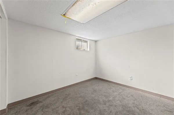 $175,000 | 10209 Hillcrest Road, Kansas City, MO 64134