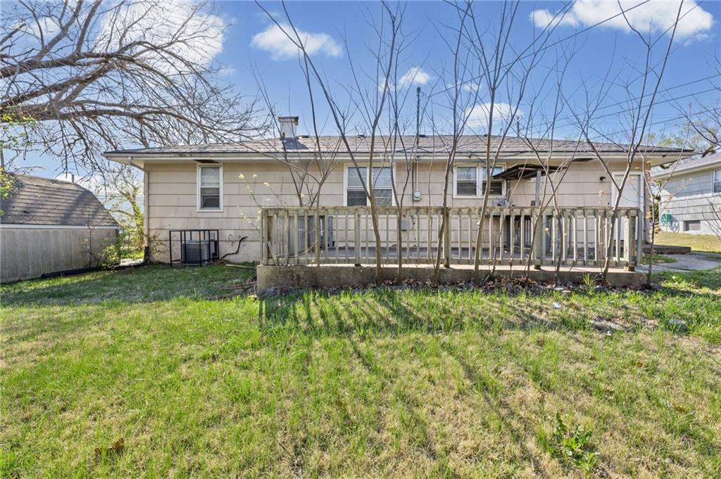 10209 Hillcrest Road Kansas City, MO 64134 - Photo 34 of 38
