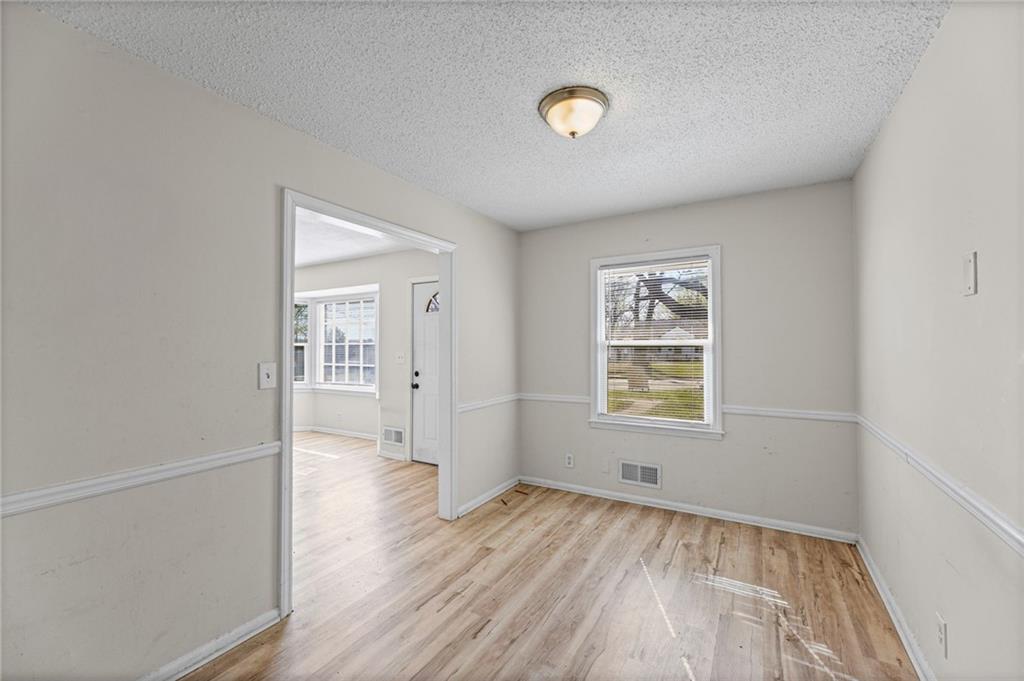 10209 Hillcrest Road Kansas City, MO 64134 - Photo 7 of 38