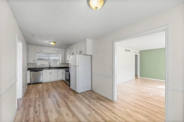 $175,000 | 10209 Hillcrest Road, Kansas City, MO 64134