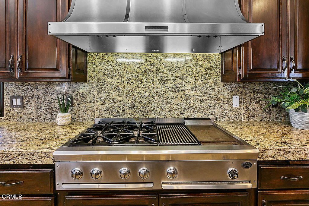 95 Avocado Place Camarillo, CA 93010 - Photo 15 of 74 a close view of stove