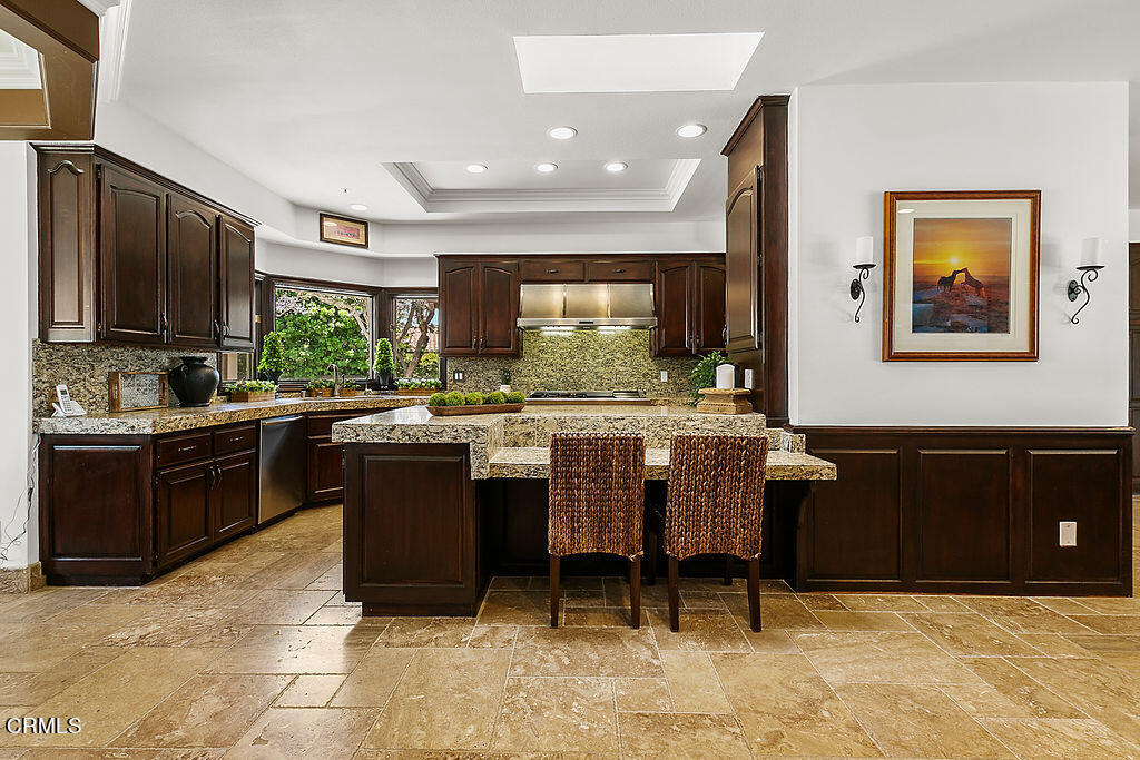 95 Avocado Place Camarillo, CA 93010 - Photo 10 of 74 95Avocado_July21,2023_0028