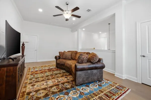 $1,250,000 | 405 Point Vista Drive, Aledo, TX 76008