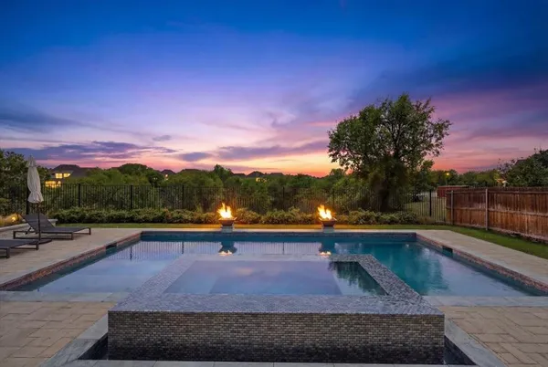 $1,250,000 | 405 Point Vista Drive, Aledo, TX 76008