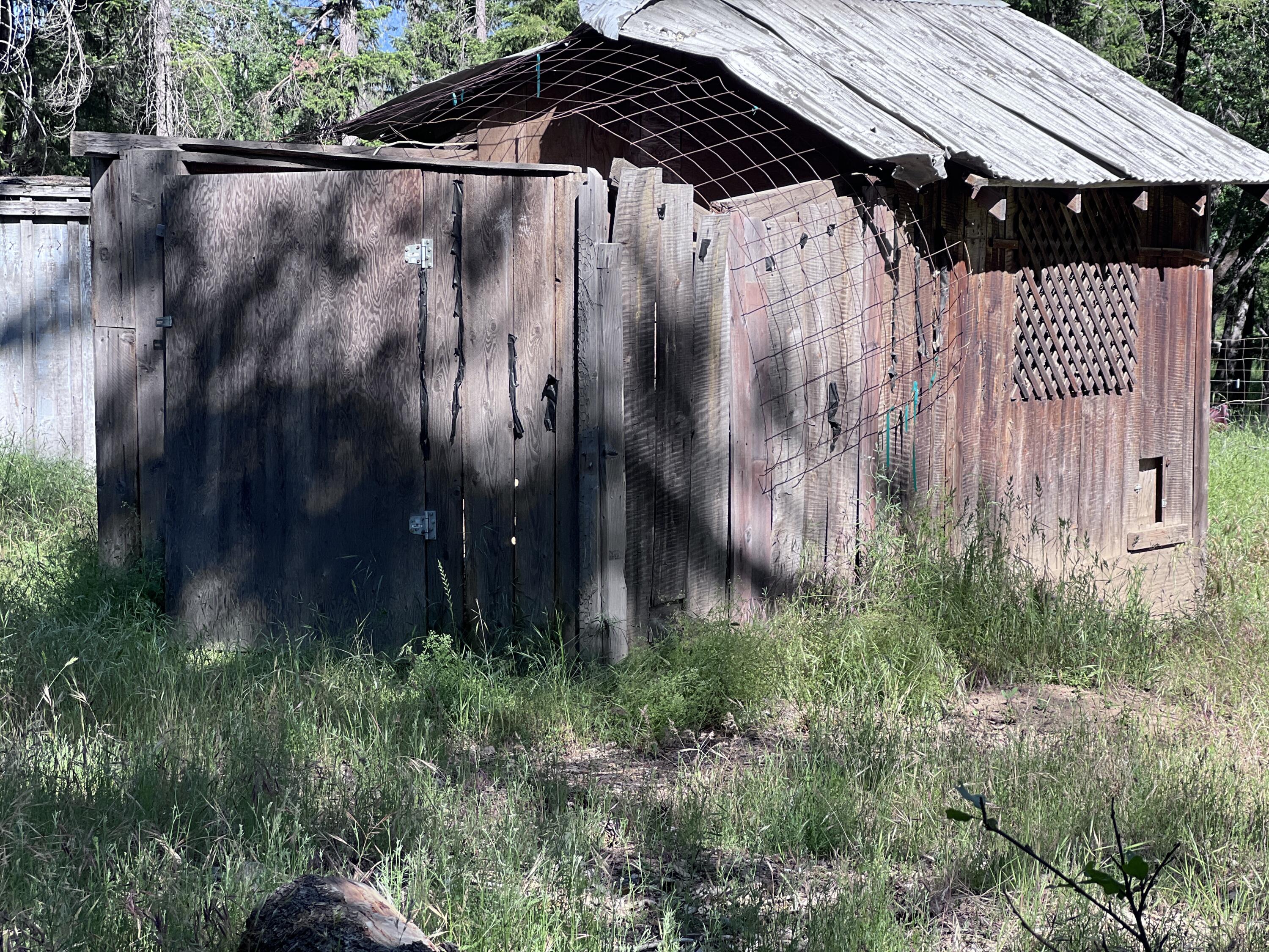 1411 Mc Alexander Road Hayfork, CA 96041 - Photo 36 of 38 Chicken coop