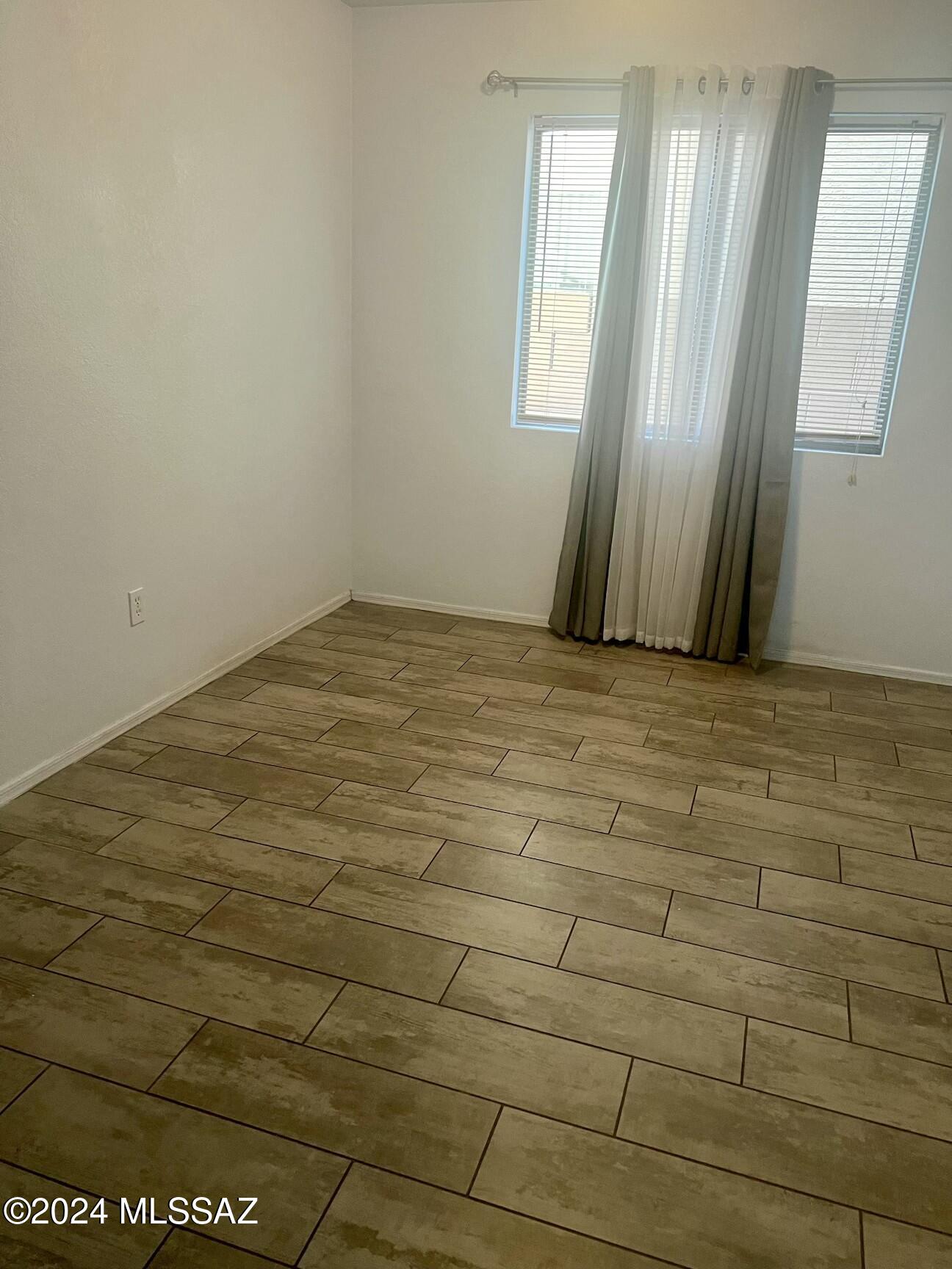 2385 West Rau River Road Tucson, AZ 85705 - Photo 3 of 20