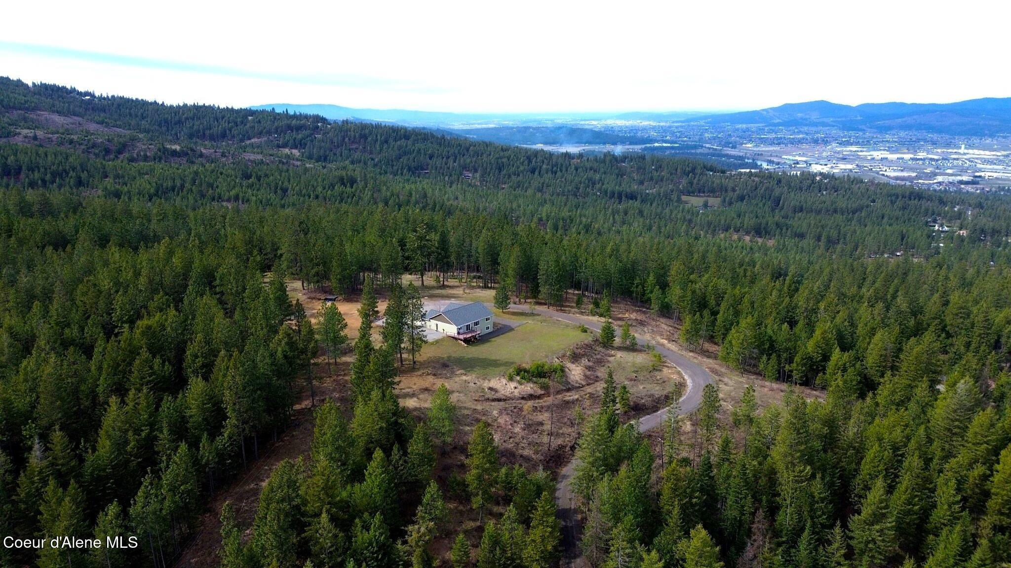 13476 West Margishward Road Post Falls, ID 83854 - Photo 3 of 60 3