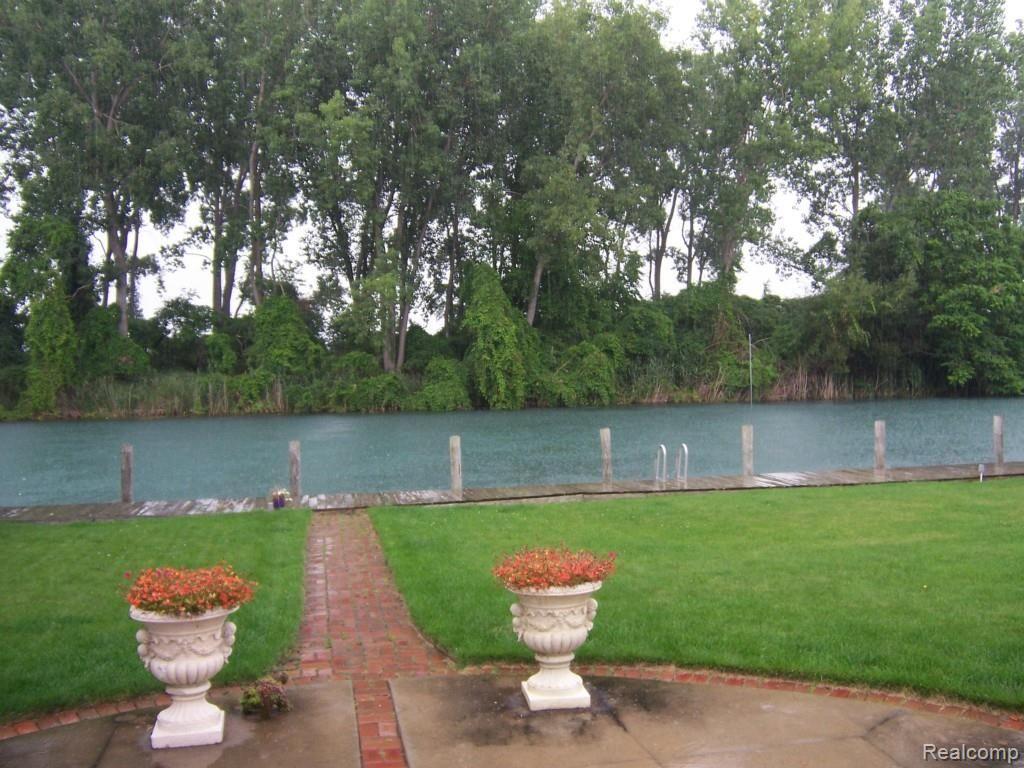 7230 Flamingo Road Algonac, MI 48001 - Photo 25 of 28