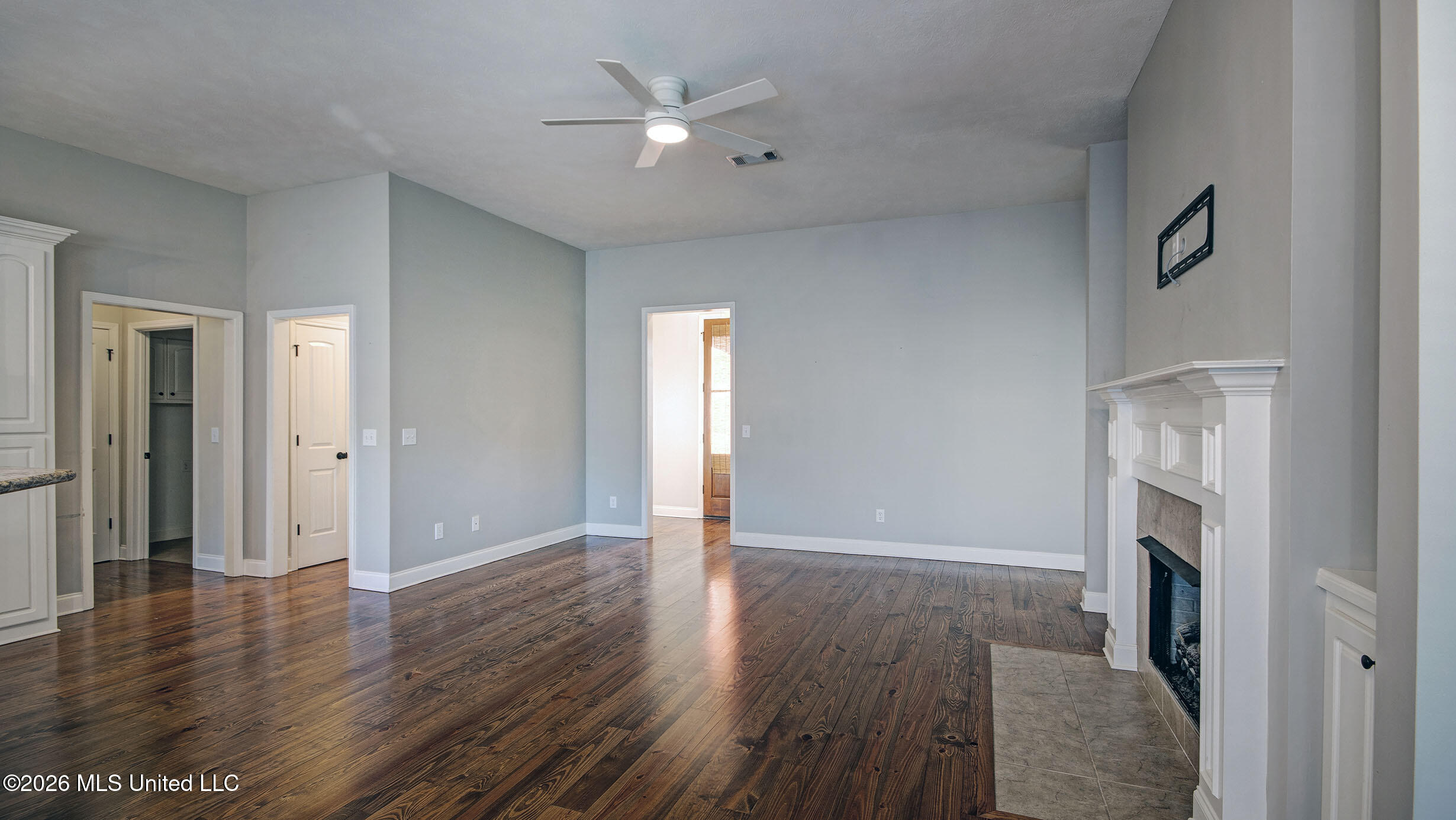 147 Memory Lane Madison, MS 39110 - Photo 6 of 32 IMGP8970_1_2