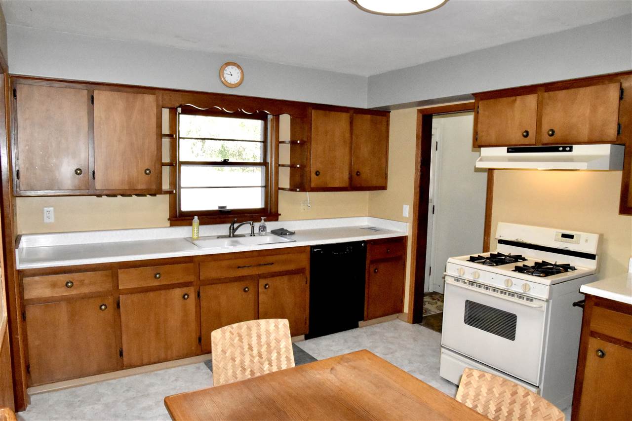 2344 Nebraska Road Rockford, IL 61108 - Photo 11 of 38 Gallery Image 11