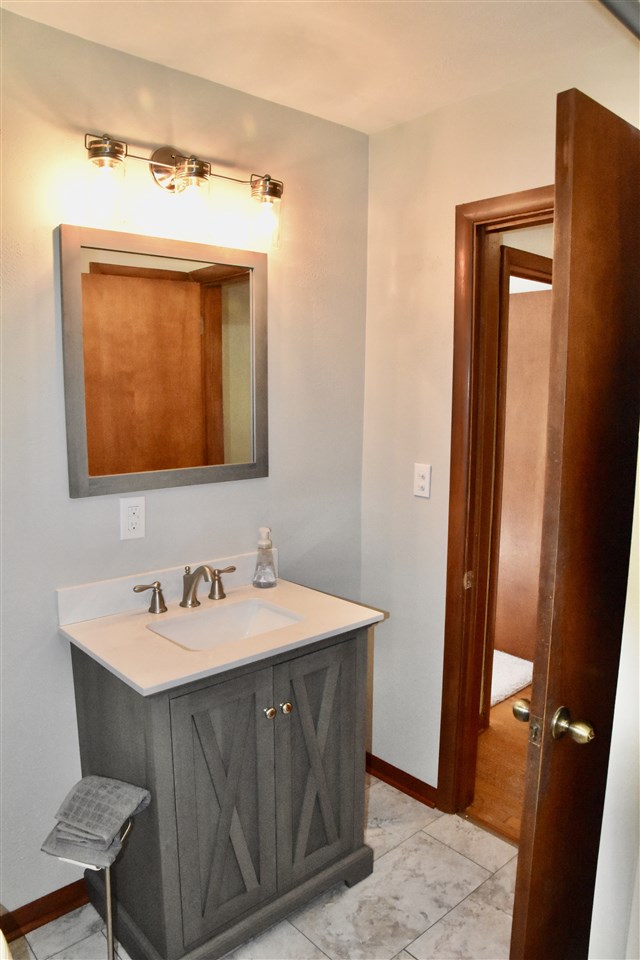 2344 Nebraska Road Rockford, IL 61108 - Photo 20 of 38 Gallery Image 20