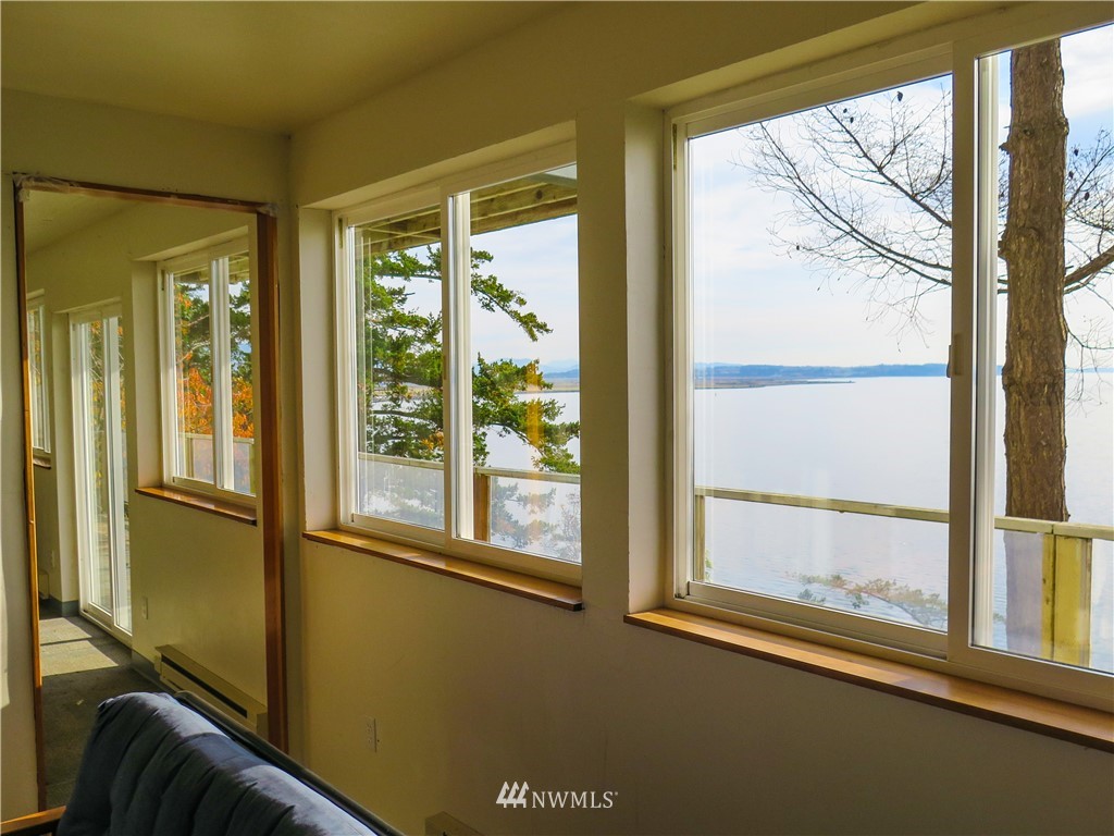 10712 Samish Island Road Bow, WA 98232 - Photo 10 of 25 Gallery Image 10