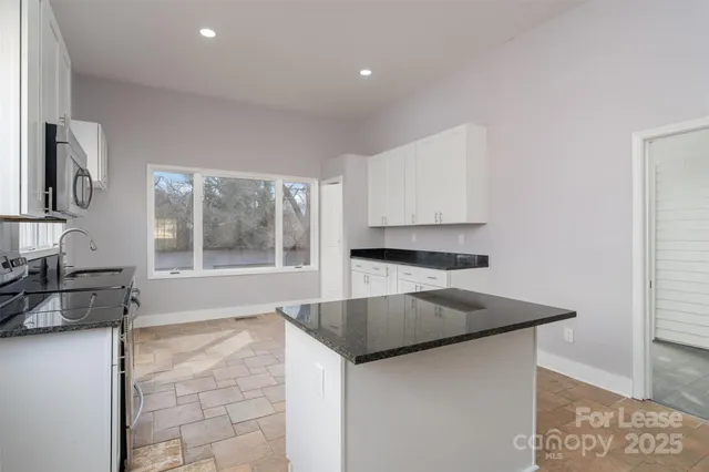 $2,000 | 1201 South Lafayette Street, Shelby, NC 28152