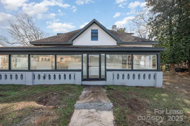 $2,000 | 1201 South Lafayette Street, Shelby, NC 28152