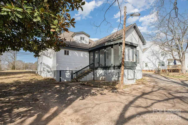 $2,000 | 1201 South Lafayette Street, Shelby, NC 28152
