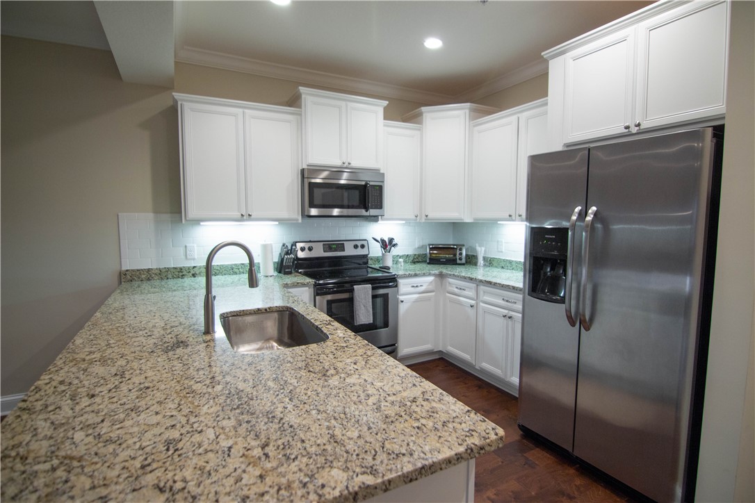 702 Mariners Circle St. Simons Island, GA 31522 - Photo 6 of 41