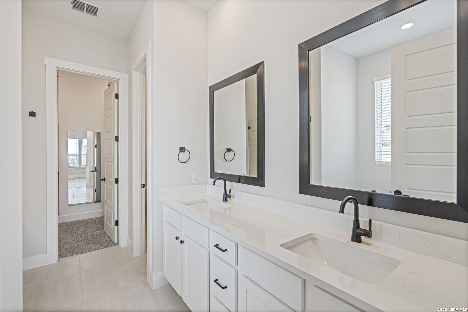 257 Lawrence Drive Castroville, TX 78009 - Photo 13 of 17