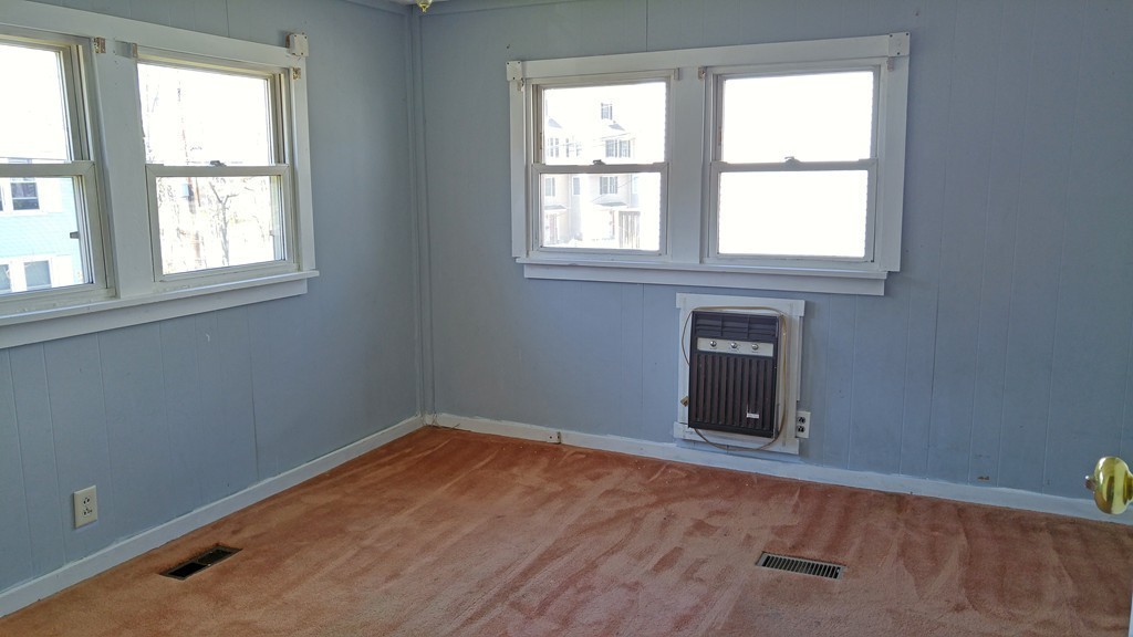 10 Myrtle Street Clinton, MA 01510 - Photo 21 of 24 Gallery Image 21