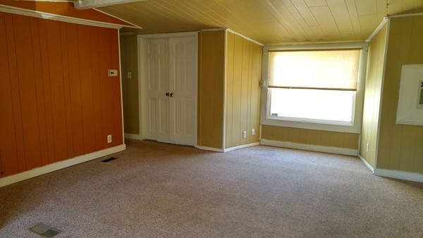 10 Myrtle Street Clinton, MA 01510 - Photo 5 of 24 Gallery Image 5