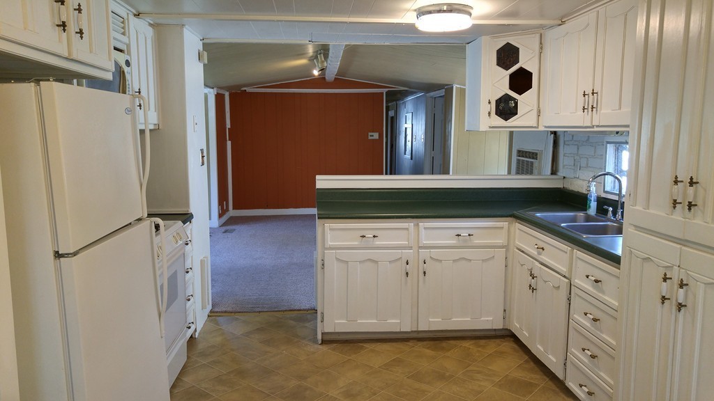 10 Myrtle Street Clinton, MA 01510 - Photo 8 of 24 Gallery Image 8