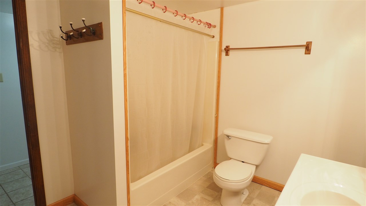211 West Ferguson Road Fort Wayne, IN 46819 - Photo 13 of 17