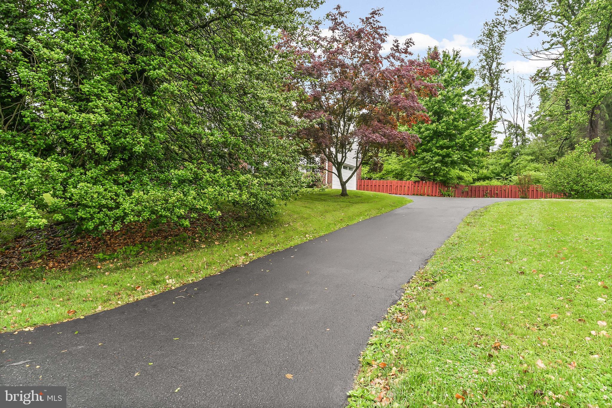 205 Plush Mill Road Wallingford, PA 19086 - Photo 4 of 40
