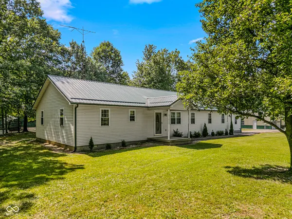 $465,000 | 8065 South County Road 175 West, Commiskey, IN 47227