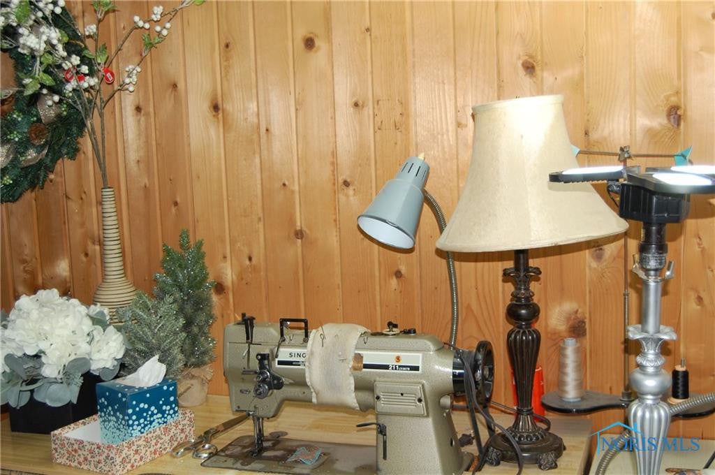 3735 Elmhurst Road Toledo, OH 43613 - Photo 13 of 17 Gallery Image 13