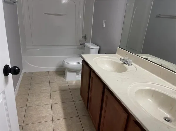 $2,700 | 15061 Perdido Drive, Orlando, FL 32828