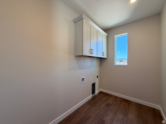 539 East Rimrock Lane Heber City, UT 84032 - Photo 8 of 13 Dedicated laundry space featuring rich wood-finish flooring