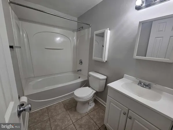 $1,200 | 144 Hillcrest Drive, Unit 24, Fredericksburg, VA 22401