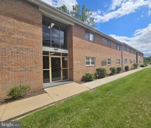 $1,200 | 144 Hillcrest Drive, Unit 24, Fredericksburg, VA 22401