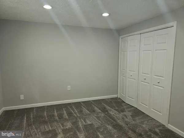 $1,200 | 144 Hillcrest Drive, Unit 24, Fredericksburg, VA 22401