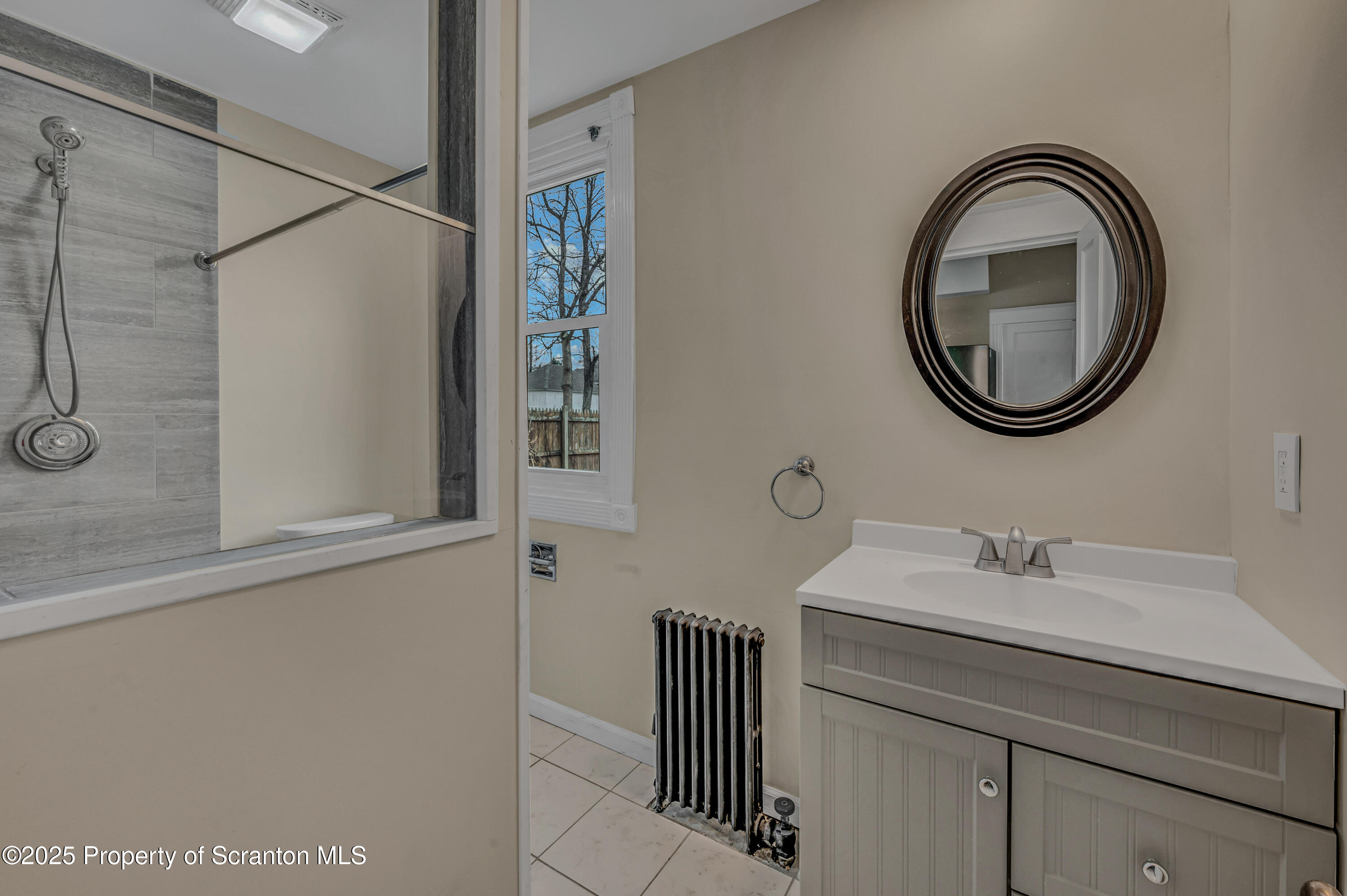918 Maple Street, Unit 1 Scranton, PA 18505 - Photo 4 of 17 Maple_-14