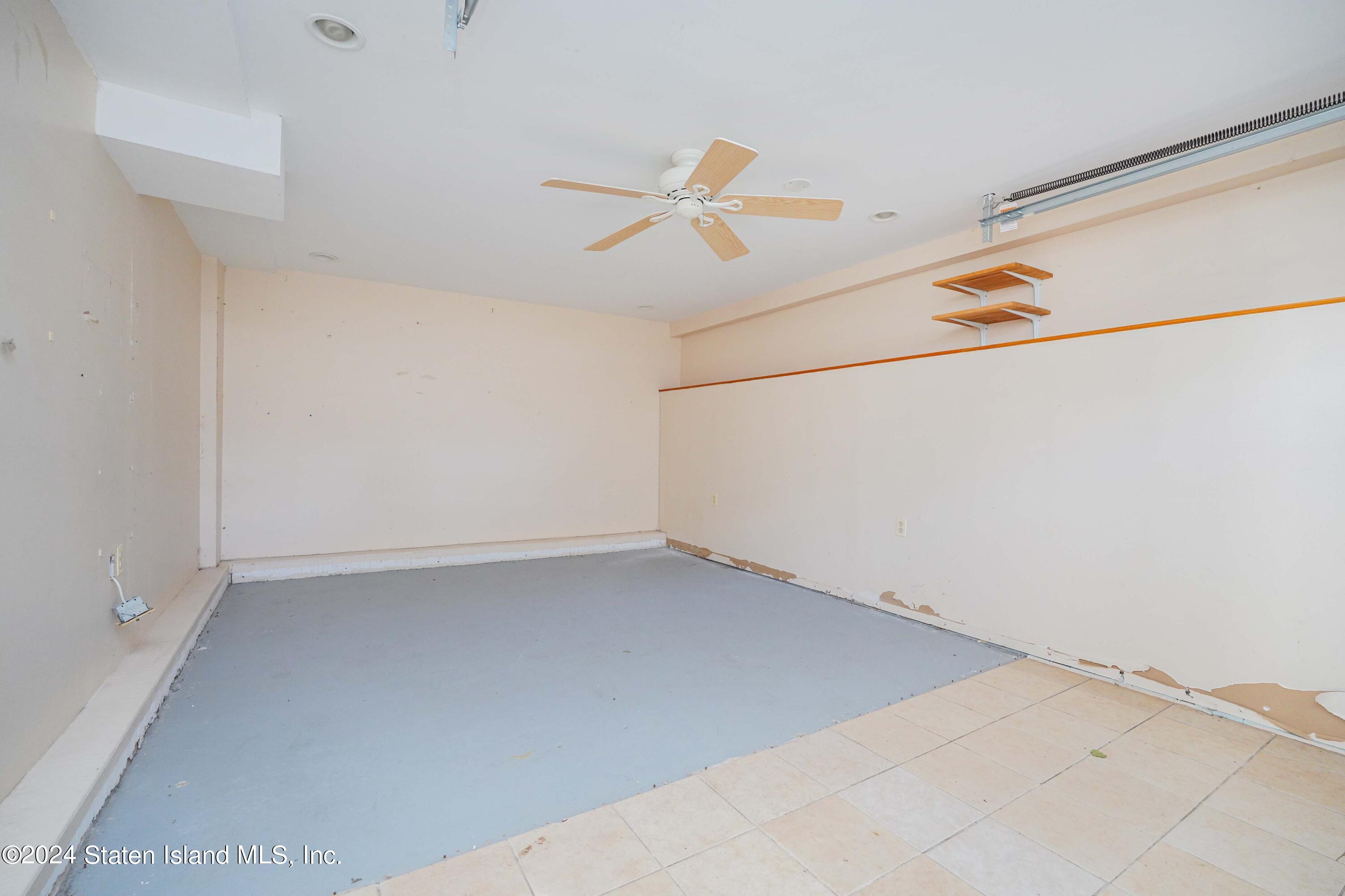 19 Rigimar Court Staten Island, NY 10309 - Photo 18 of 21 Garage