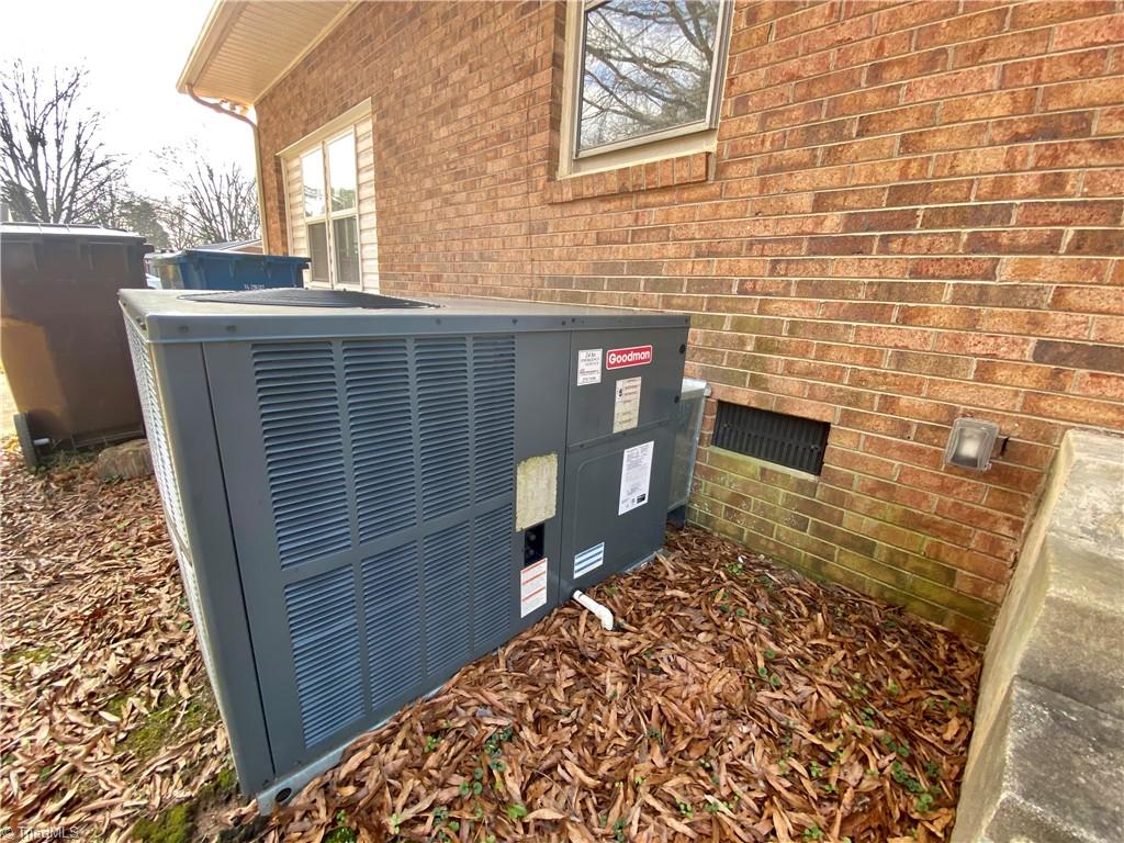 6551 Hunt Road Pleasant Garden, NC 27313 - Photo 25 of 32 Gallery Image 25